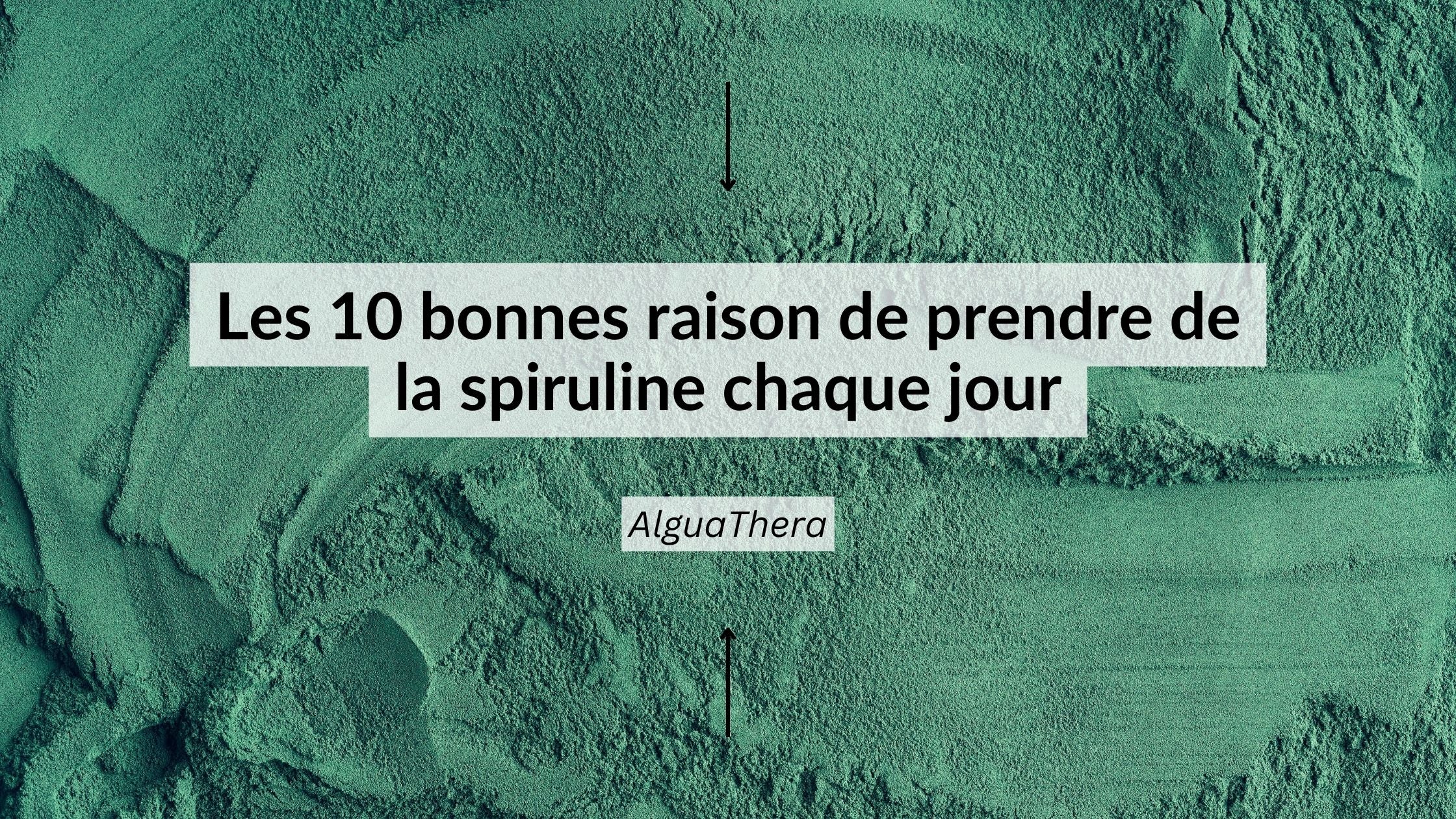 spiruline bio AlguaThera en poudre dans un smoothie vert énergie